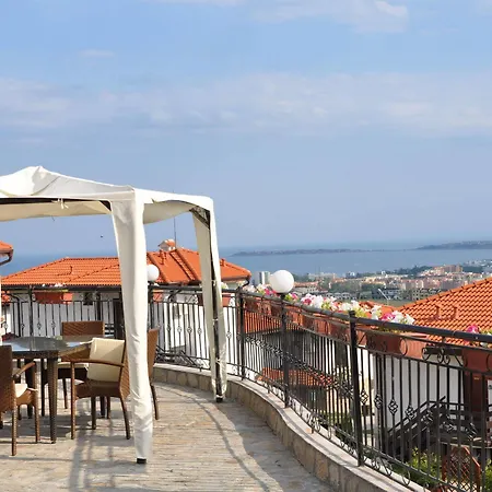 On The Black Sea ヴィラ