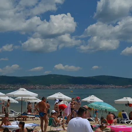 On The Black Sea サニービーチ