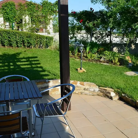 On The Black Sea ヴィラ