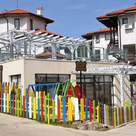 On The Black Sea サニービーチ