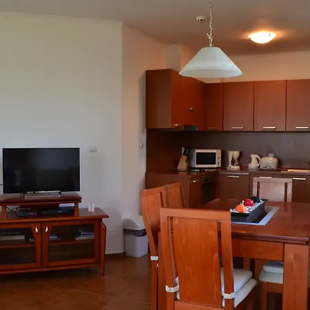 On The Black Sea Σάνι Μπιτς